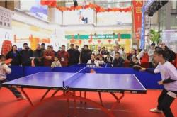  -商场里打乒乓！桐城海选赛惊现7岁小球王，反手拧拉看呆全场