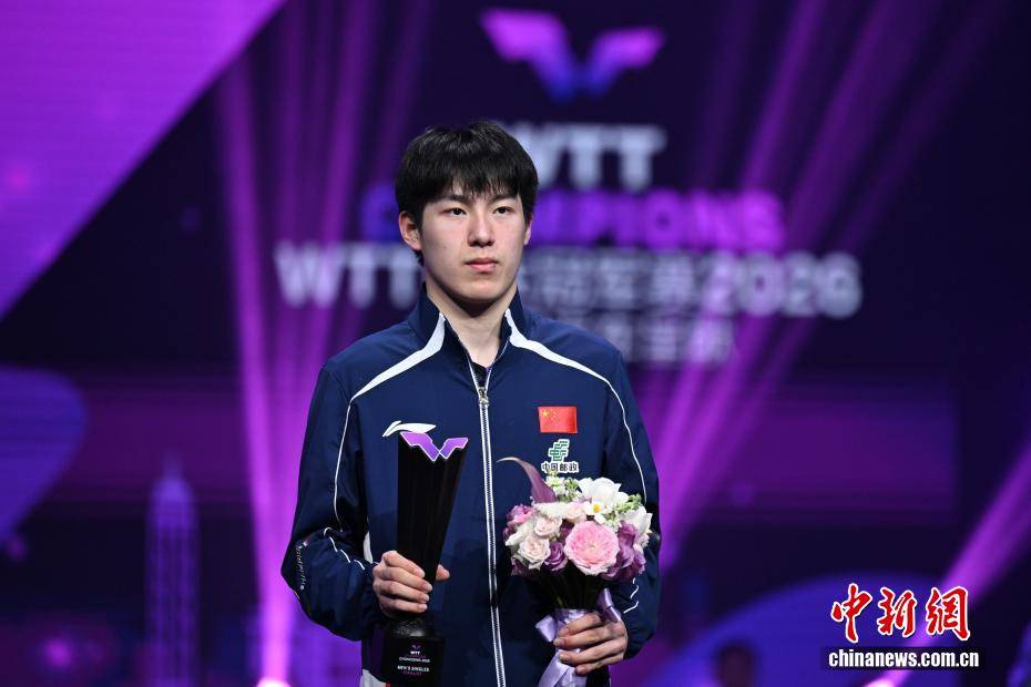 菲利克斯·勒布伦获WTT重庆冠军赛男单冠军